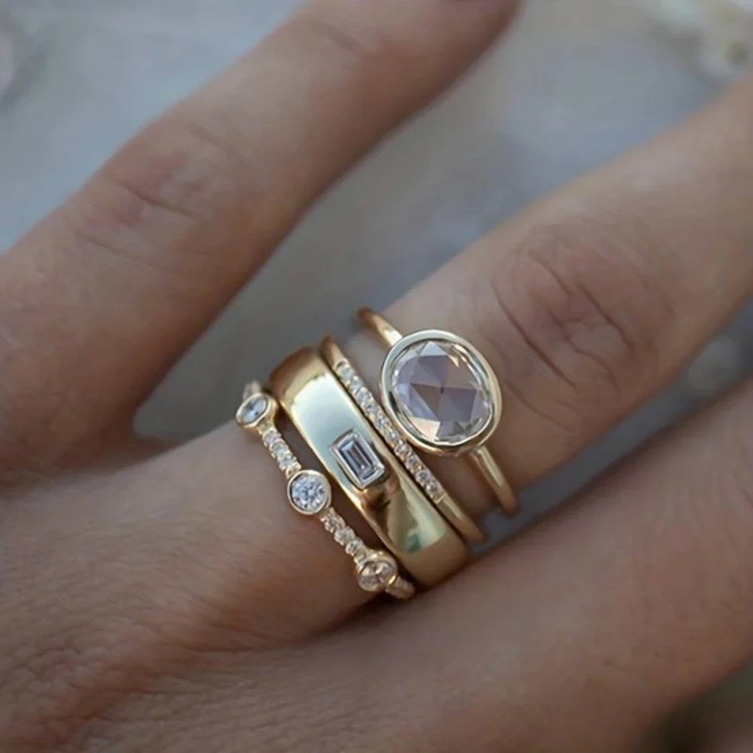 Nora - Vintage-Goldring mit Zirkonia