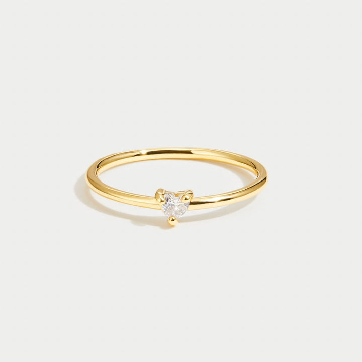 Leonie – Schlichter Goldring mit glatter Oberfläche.